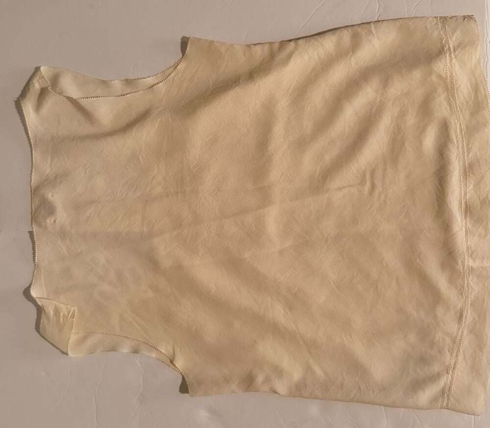 Fossil Women's Cream Textured Tank Top with Scalloped Neckline Size S - Picture 5 of 5